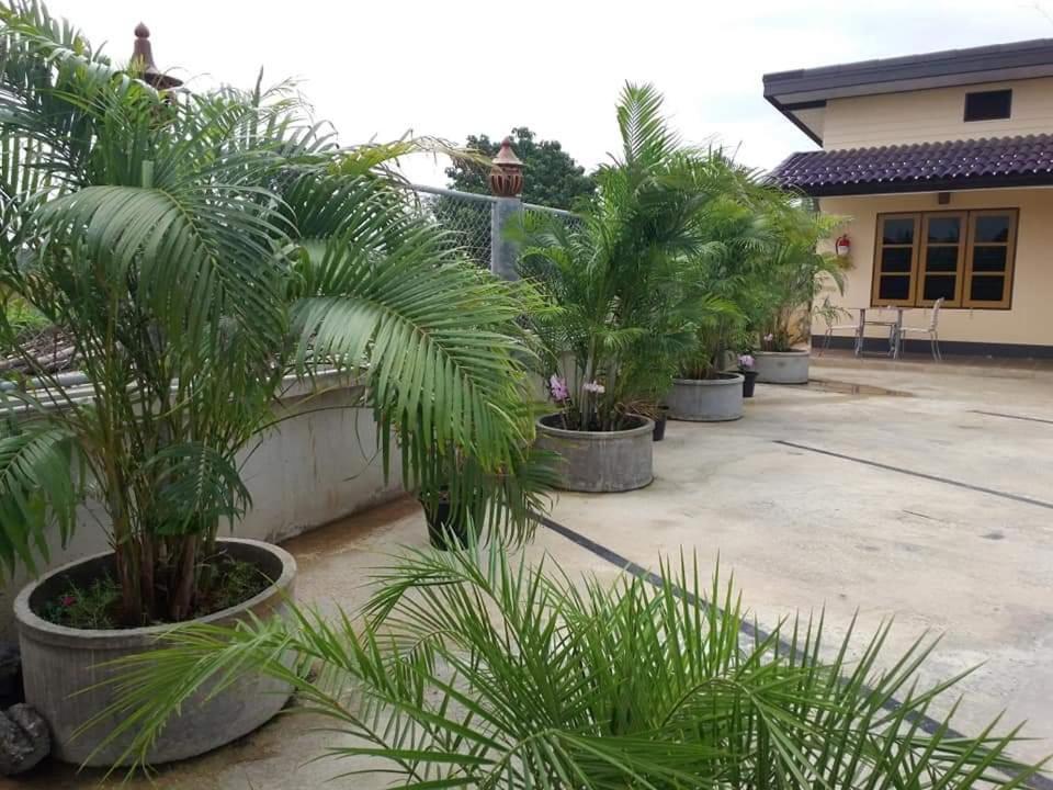 Yotin Guest House Trat Exteriör bild